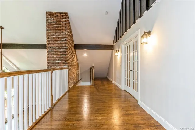 $899,900 | 8 Cedar Road East, Katonah, NY 10536