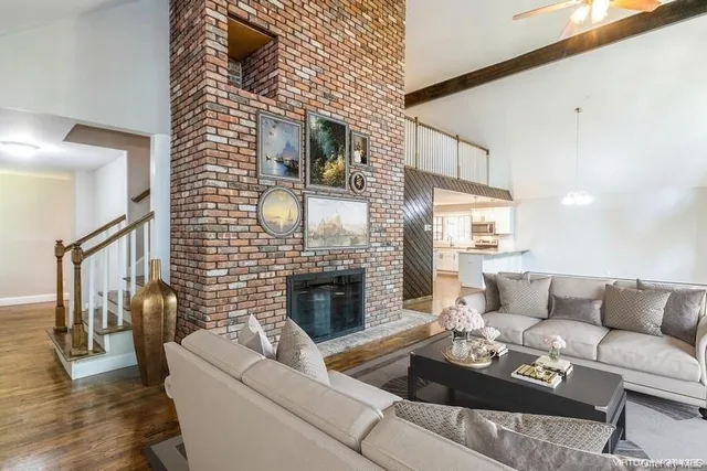 $899,900 | 8 Cedar Road East, Katonah, NY 10536