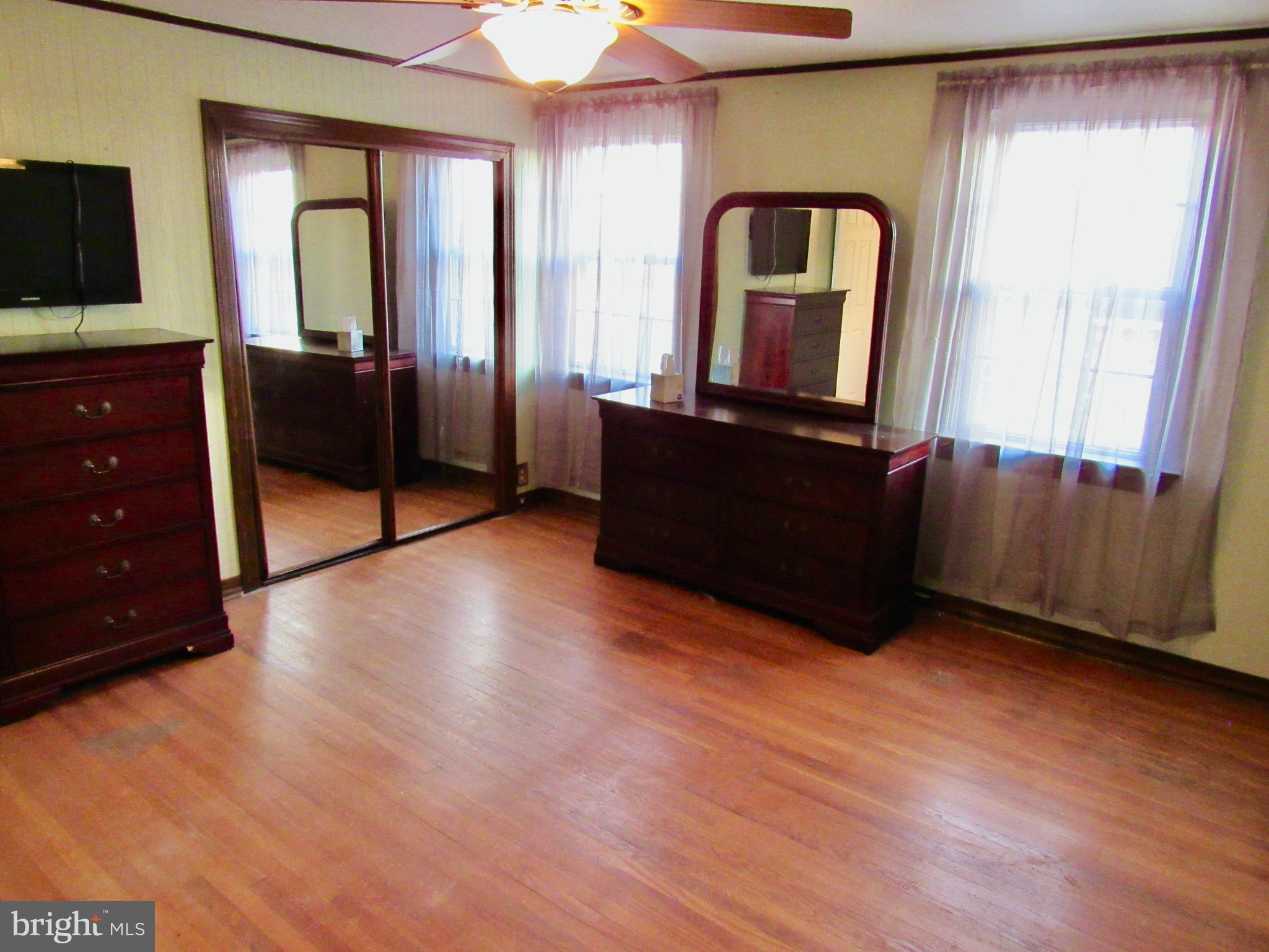 11748 Denman Road Philadelphia, PA 19154 - Photo 16 of 26 Gallery Image 16