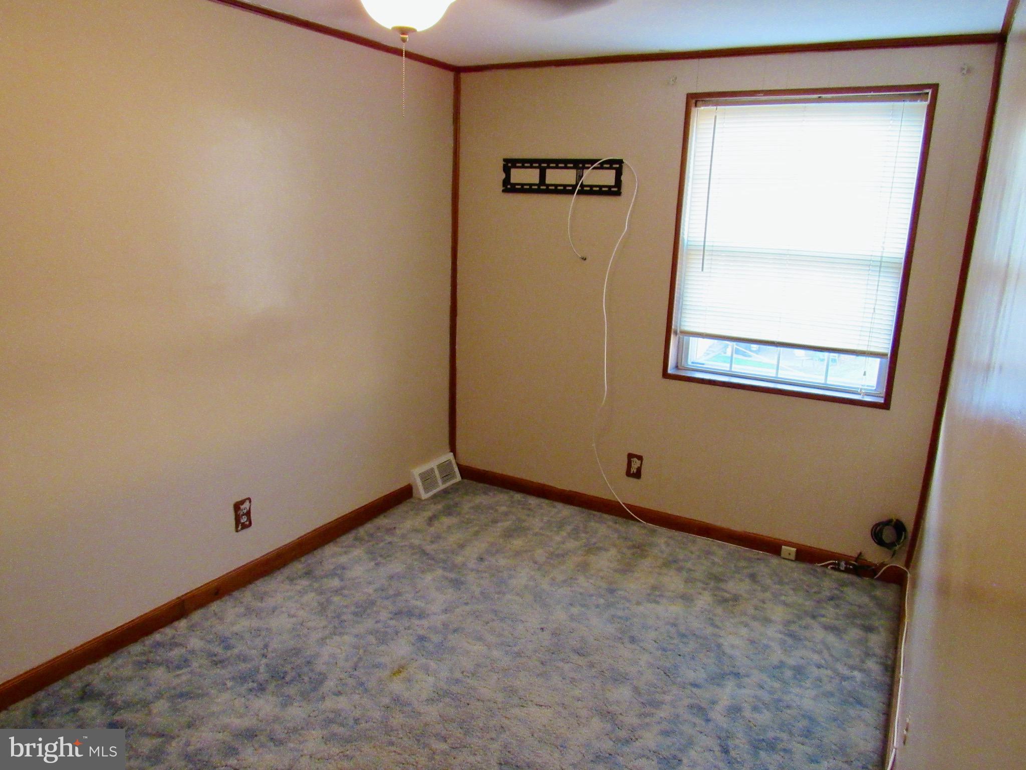 11748 Denman Road Philadelphia, PA 19154 - Photo 19 of 26 Gallery Image 19