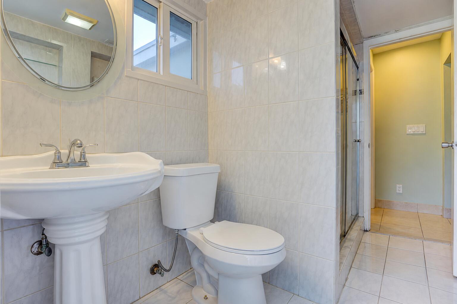 970 Southwest 3rd Avenue Pompano Beach, FL 33060 - Photo 18 of 24 13 bath