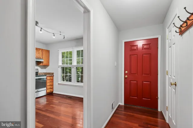 $600,000 | 2300 Horseferry Court, Reston, VA 20191