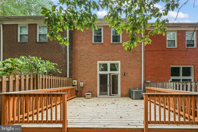 $600,000 | 2300 Horseferry Court, Reston, VA 20191