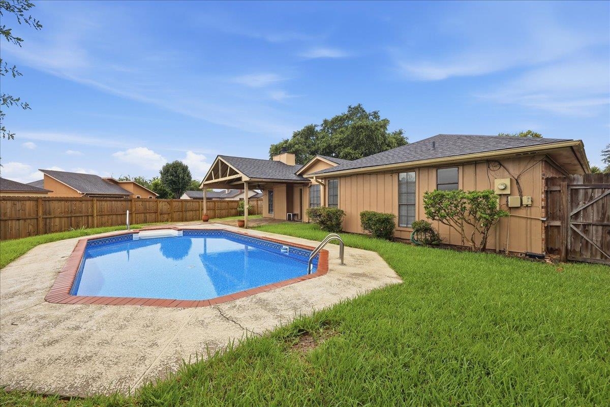1780 Rafes Way Beaumont, TX 77706 - Photo 26 of 32