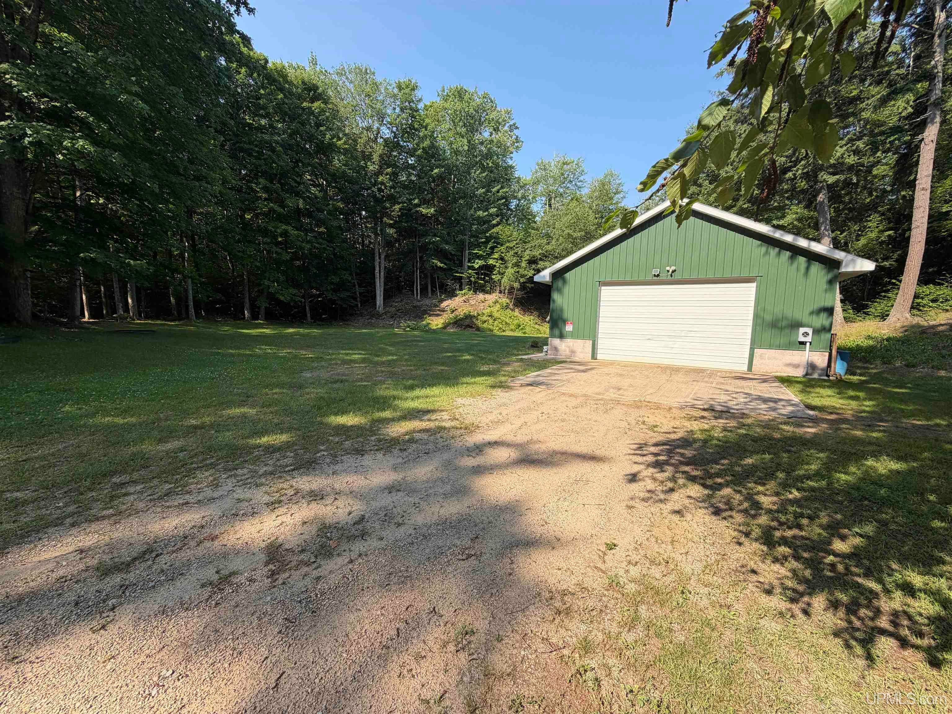 E9580 South Town Line Lake Road Wetmore, MI 49895 - Photo 10 of 58 Gallery Image 10