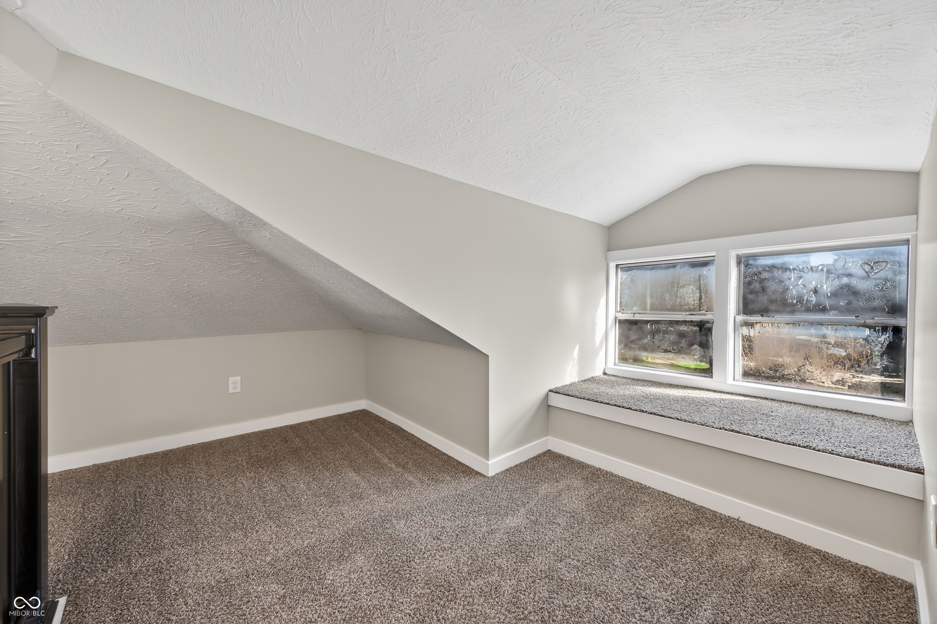 5065 Adkins Street Columbus, IN 47201 - Photo 11 of 22