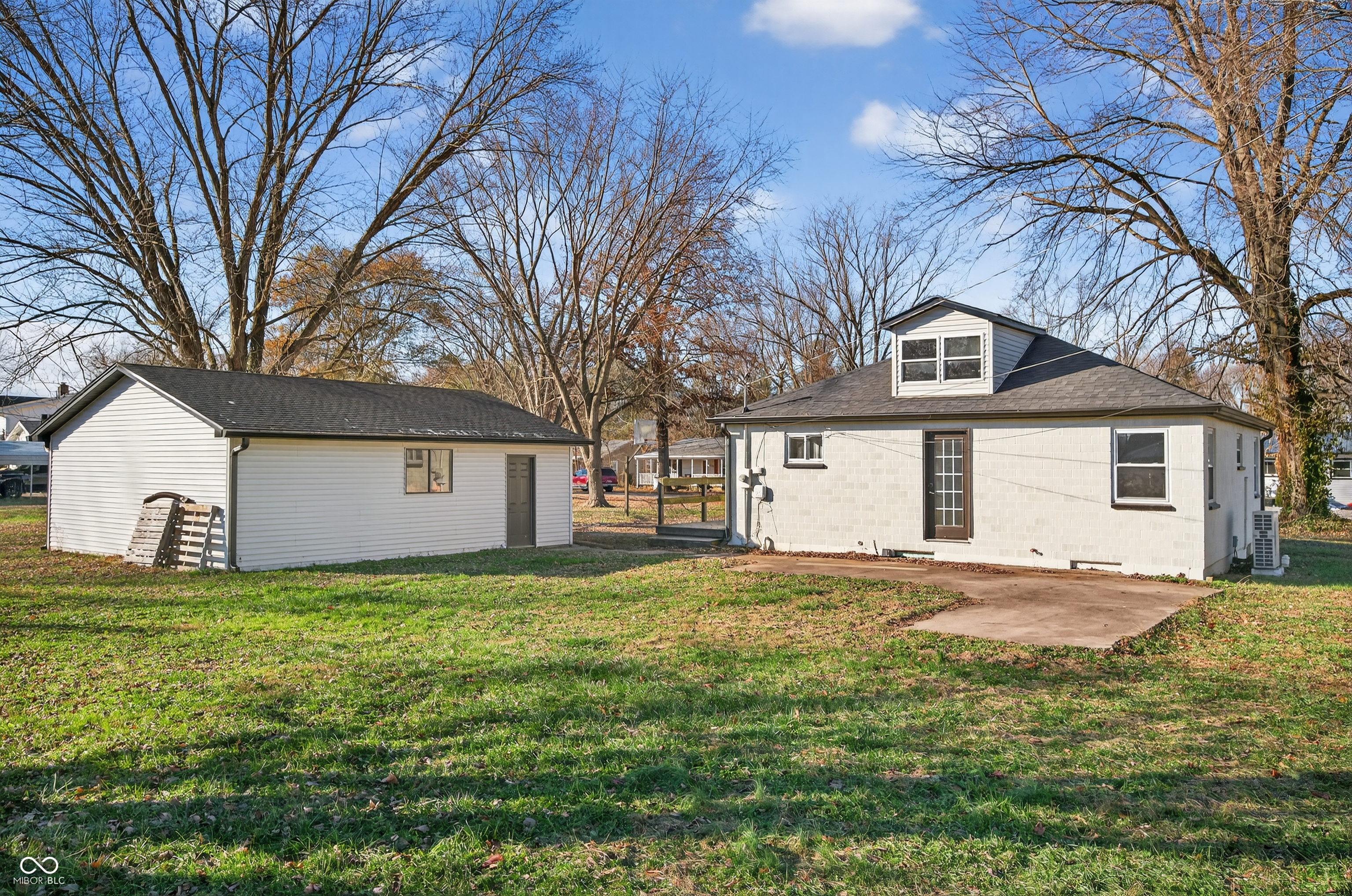 5065 Adkins Street Columbus, IN 47201 - Photo 21 of 22