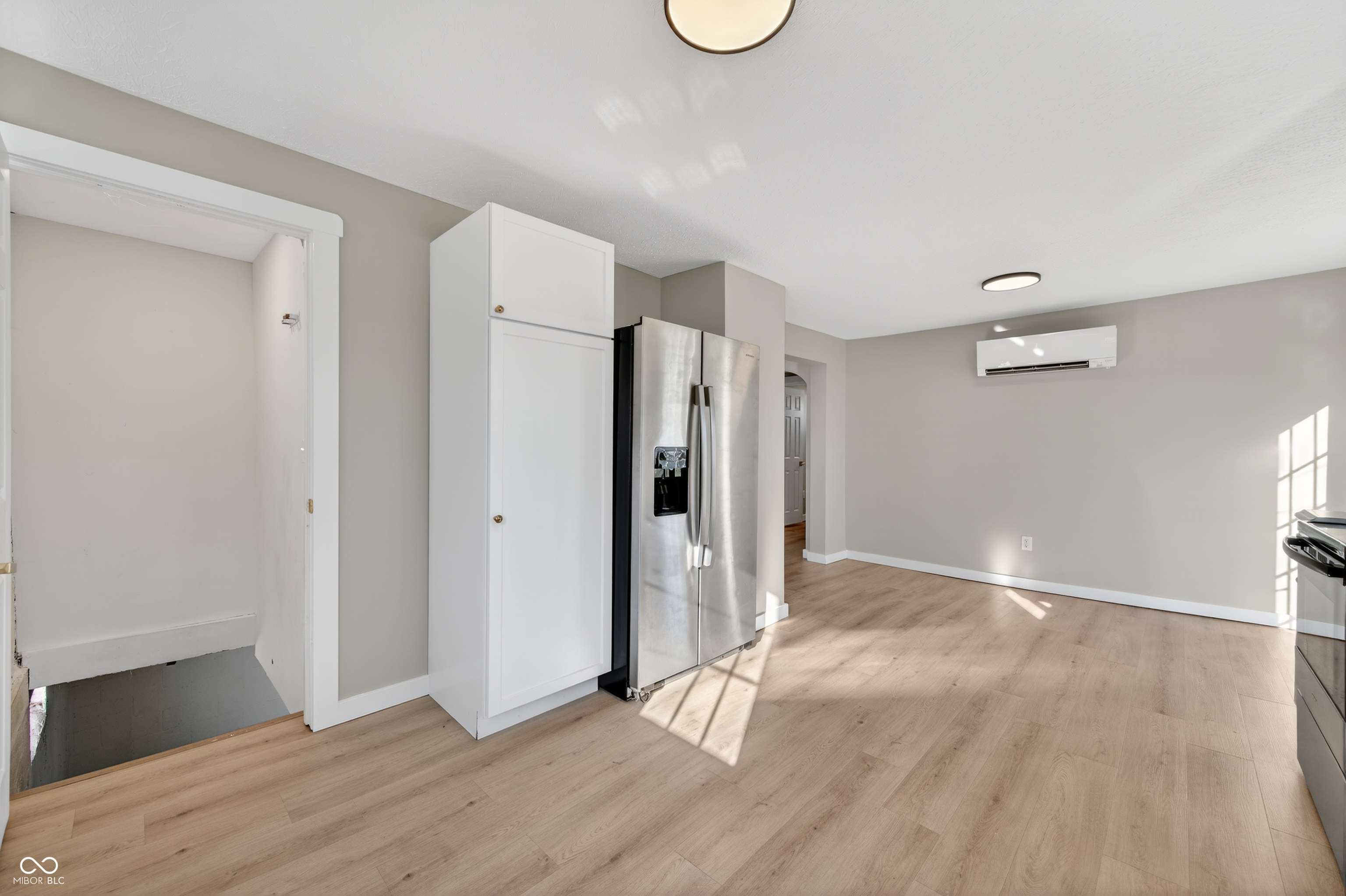 5065 Adkins Street Columbus, IN 47201 - Photo 9 of 22