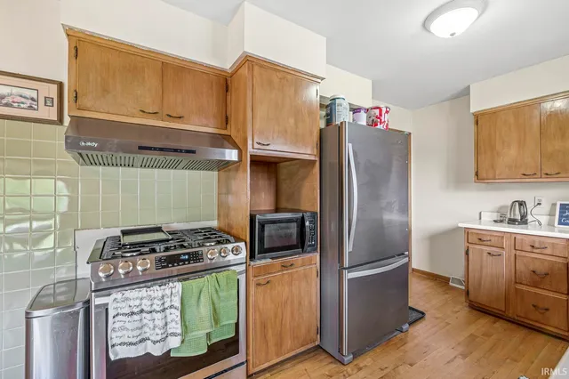 $242,000 | 55415 Barksdale Street, Osceola, IN 46561