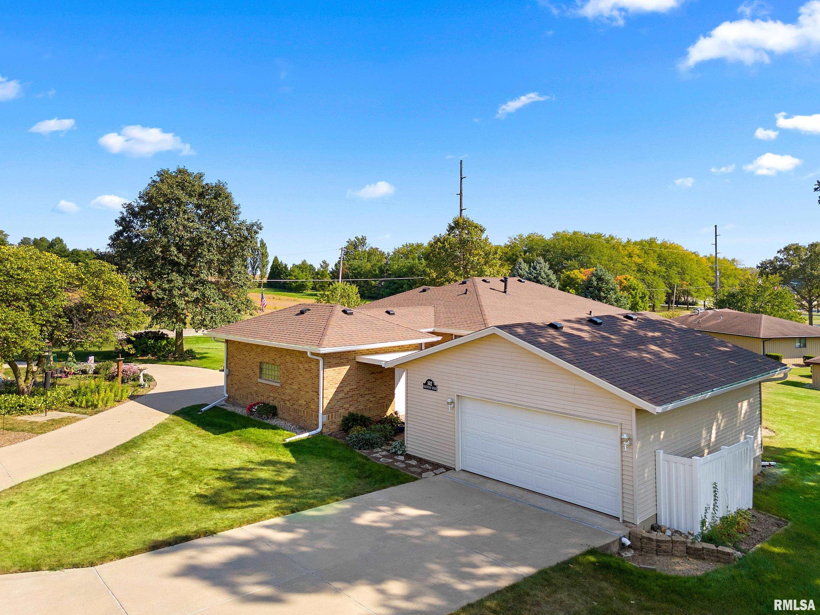102 Edgewood Road Eureka, IL 61530 - Photo 2 of 62