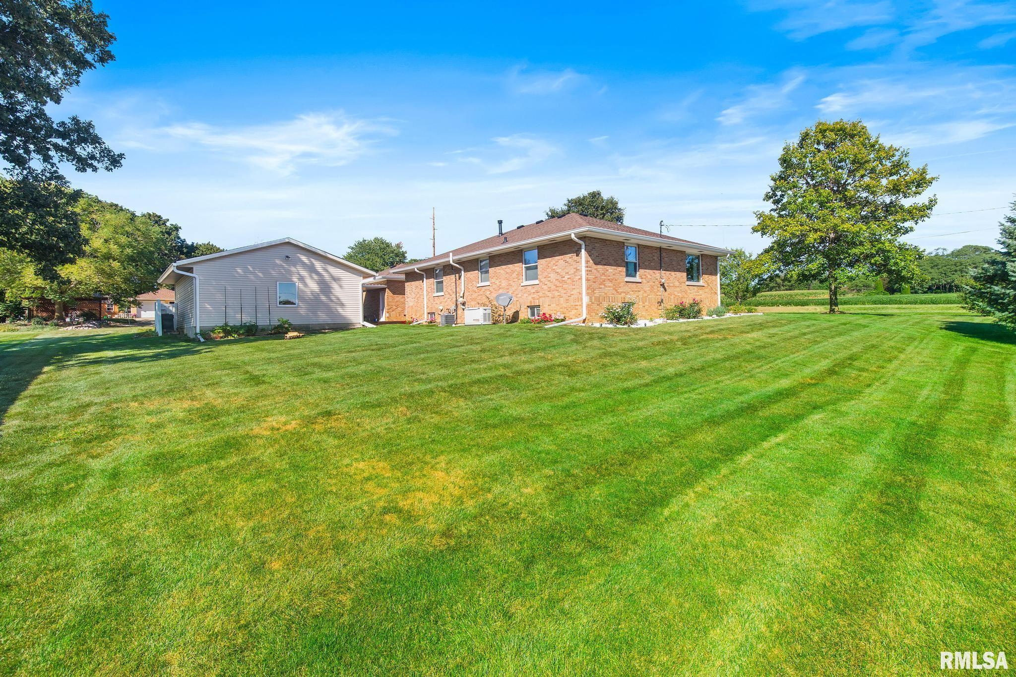 102 Edgewood Road Eureka, IL 61530 - Photo 4 of 62