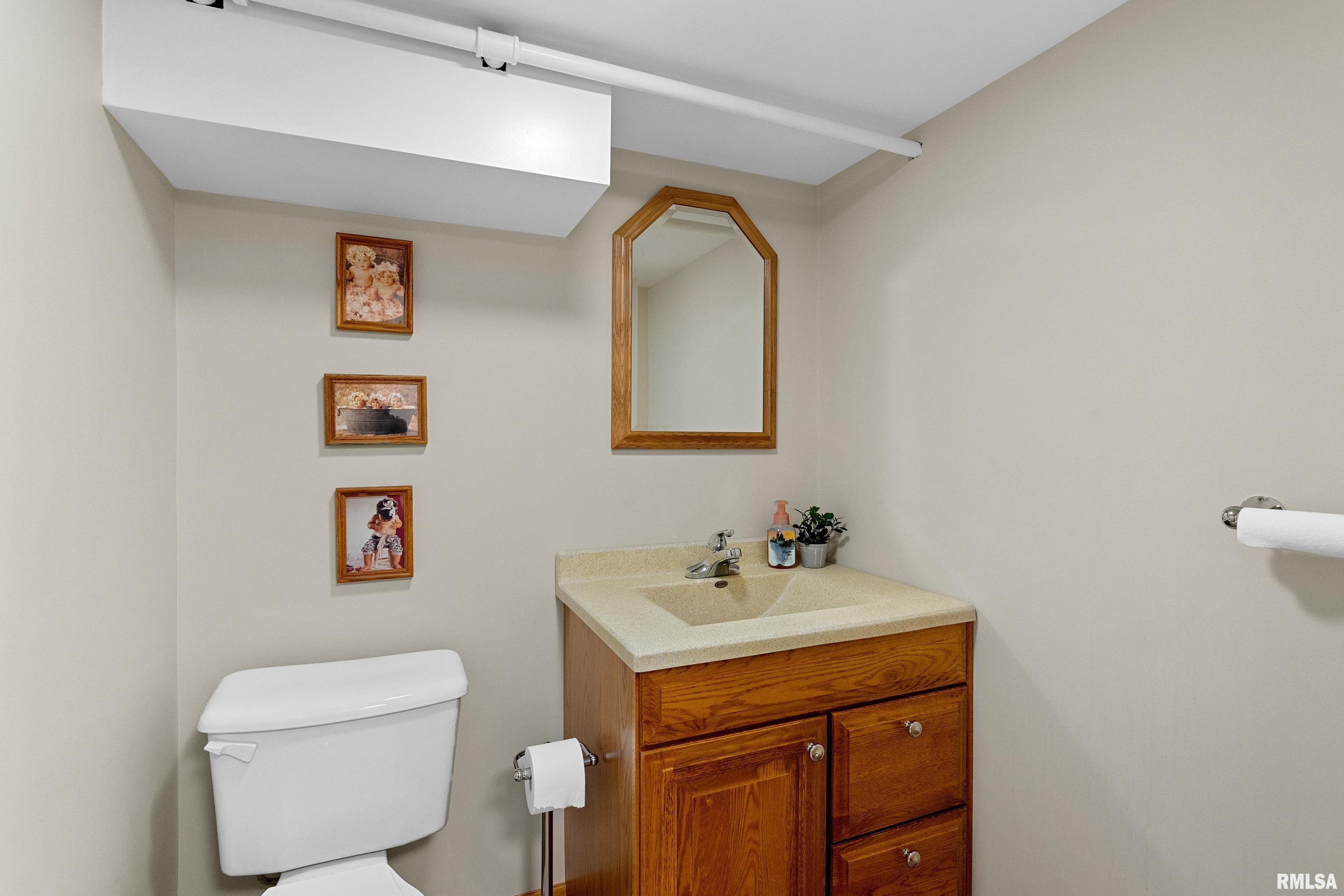 102 Edgewood Road Eureka, IL 61530 - Photo 48 of 62