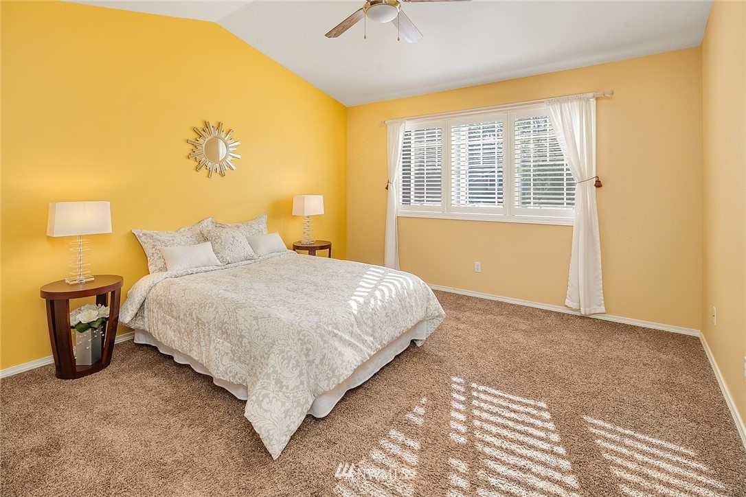522 Elma Place Northeast Renton, WA 98059 - Photo 11 of 16