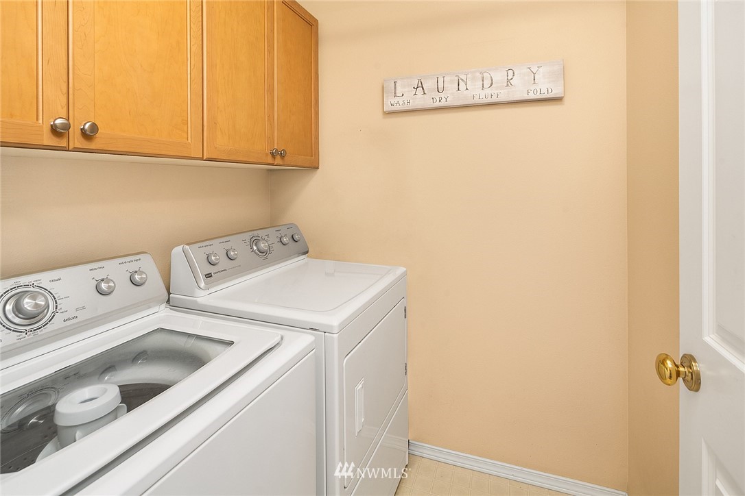 522 Elma Place Northeast Renton, WA 98059 - Photo 14 of 16