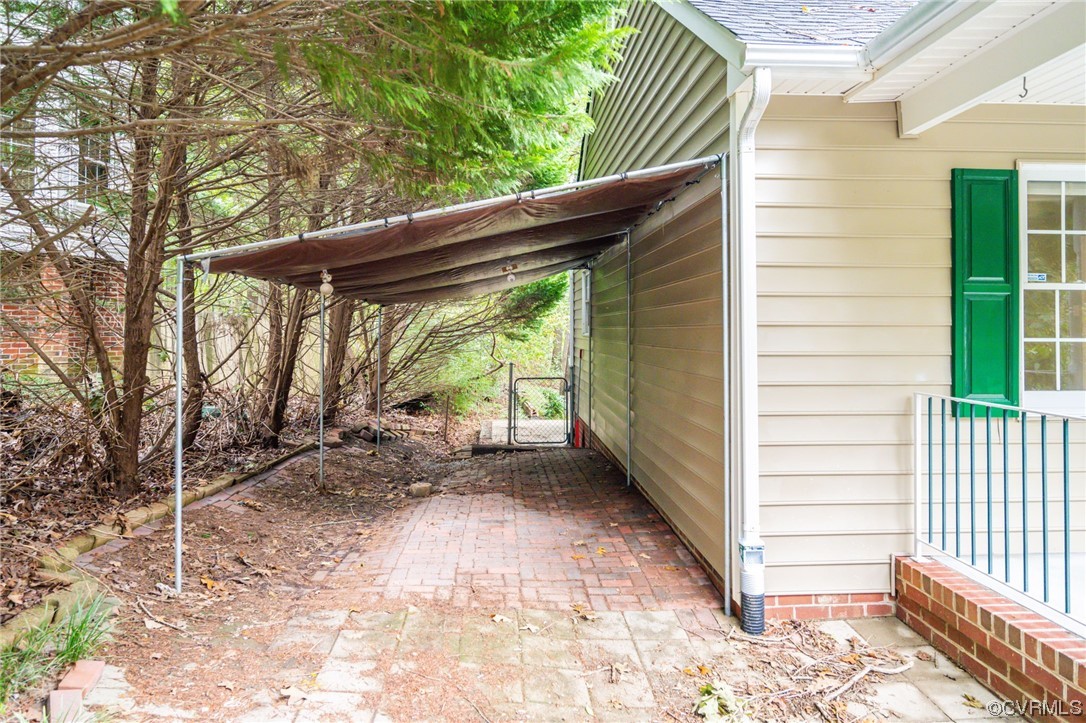 3207 Ludgate Road Chester, VA 23831 - Photo 36 of 44 a view of a backyard with a large tree