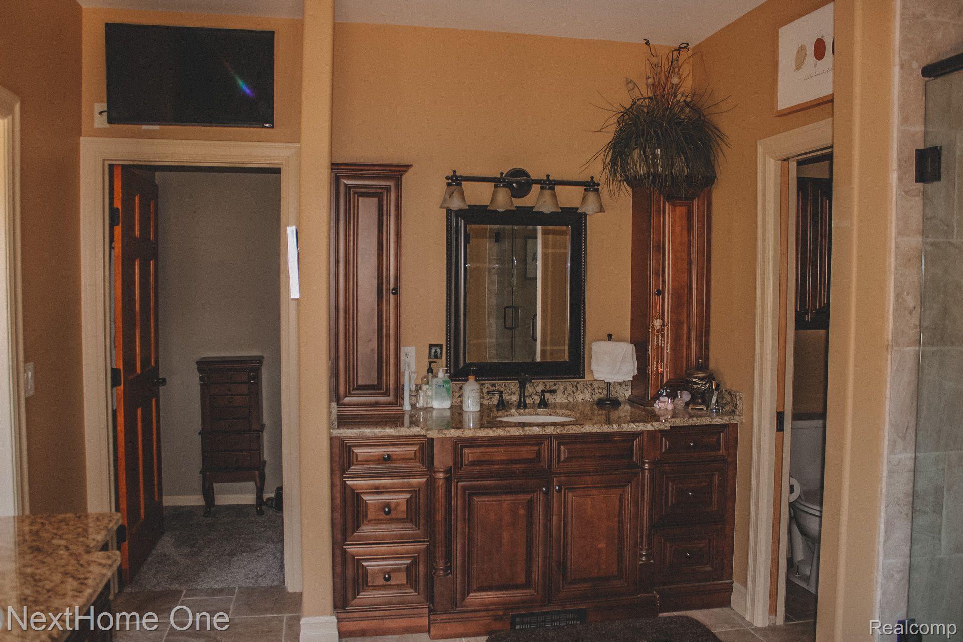 3455 West Coon Lake Road Howell, MI 48843 - Photo 16 of 49 Master Bathroom