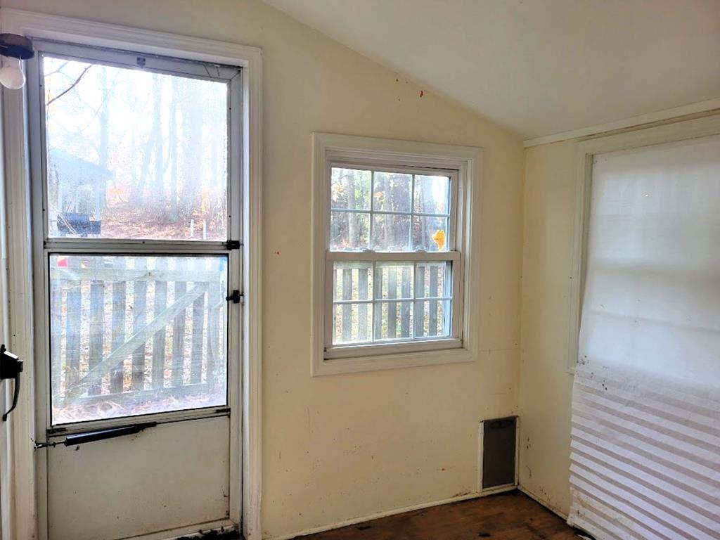 1225 Mathis Road, Unit 5 Greenwood, SC 29649 - Photo 19 of 38 Gallery Image 19