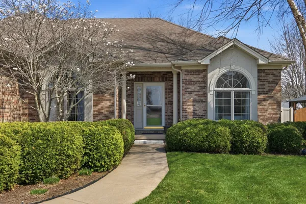 $499,990 | 1007 Peregrine Way, Hampshire, IL 60140