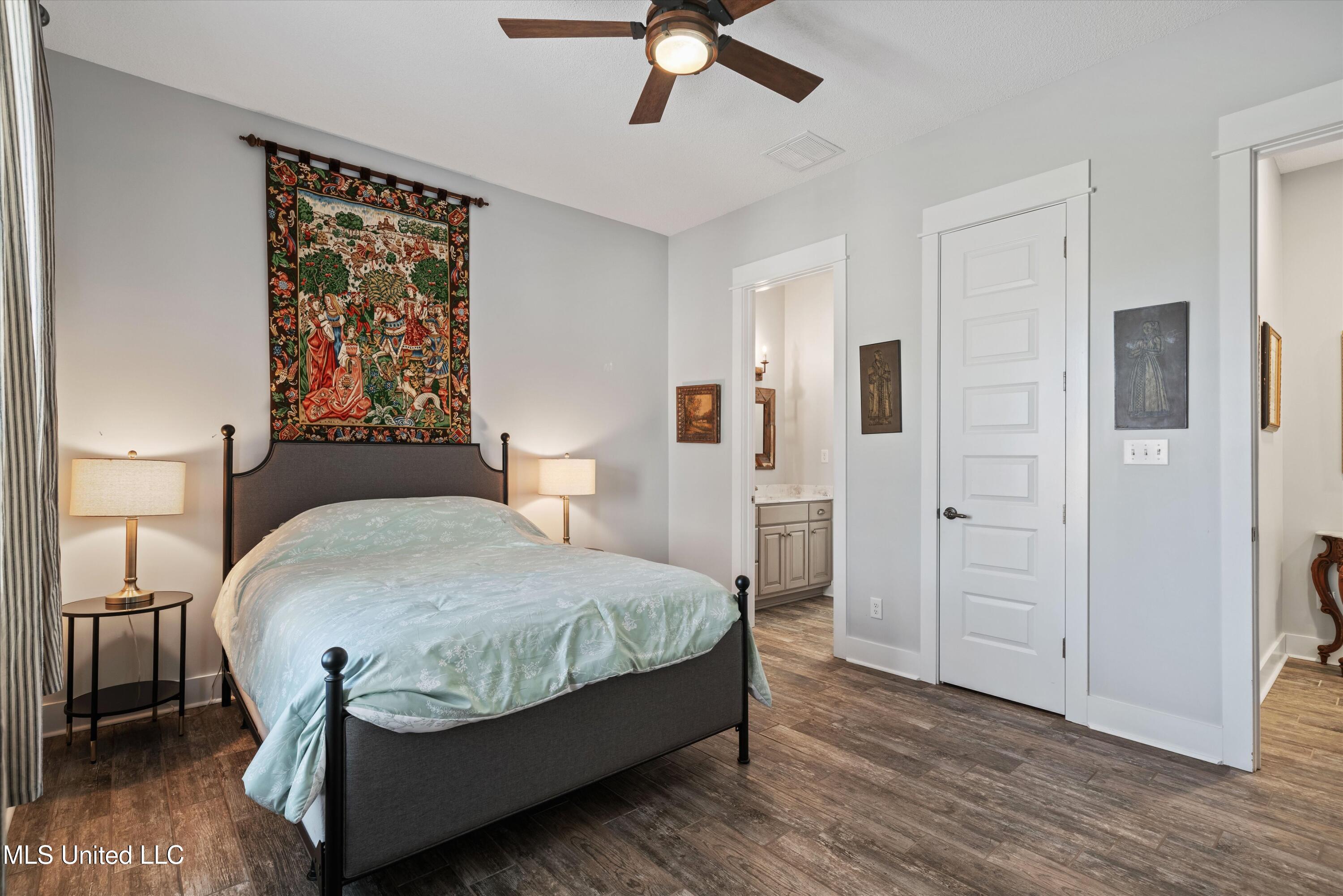 1122 Getwell Road Hernando, MS 38651 - Photo 22 of 29 getwell rd bedroom 2 2
