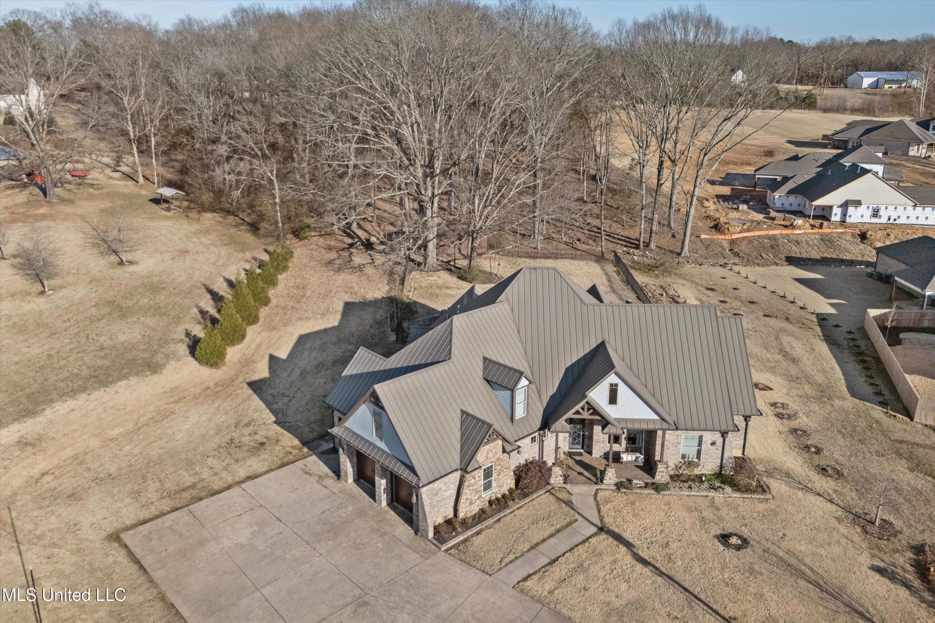 1122 Getwell Road Hernando, MS 38651 - Photo 4 of 29 getwell drone 5