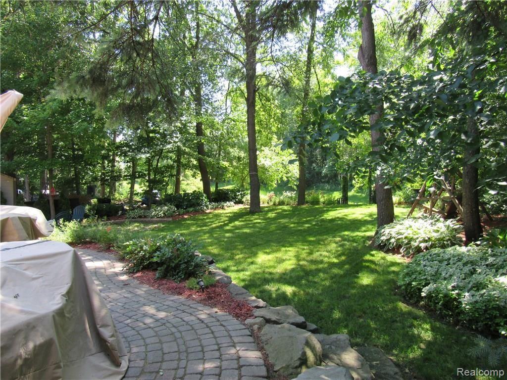 3853 Beechcrest Road Rochester Hills, MI 48309 - Photo 51 of 55