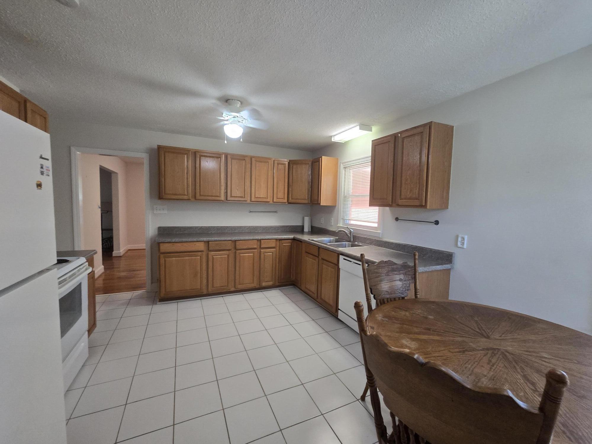 1031 Clark Road Southwest Aiken, SC 29803 - Photo 6 of 28