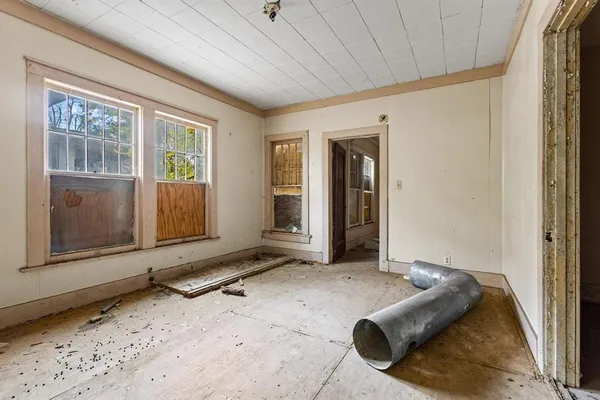 $229,000 | 646 South Main Street, Paris, TX 75460