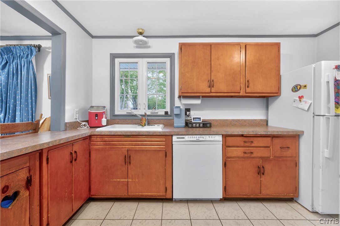 302 West Cedar Street Rome, NY 13440 - Photo 36 of 47