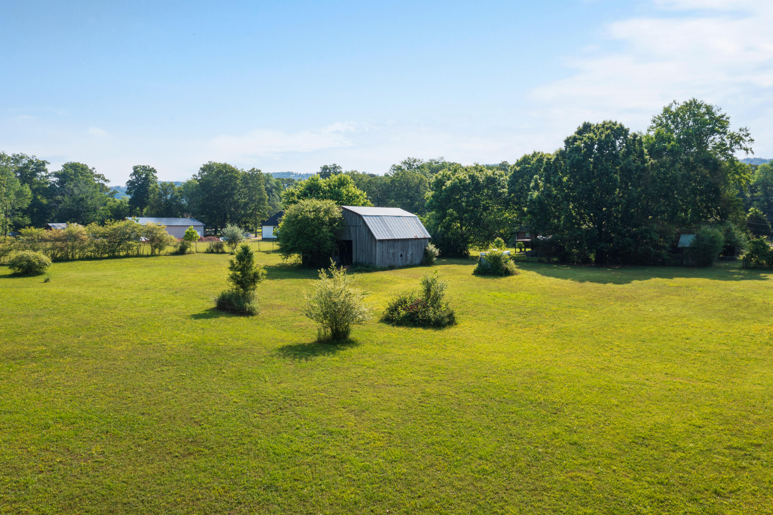 6417 Ooltewah Georgetown Road Ooltewah, TN 37363 - Photo 8 of 17 6421_Ooltewah_Georgetown_Rd_0014