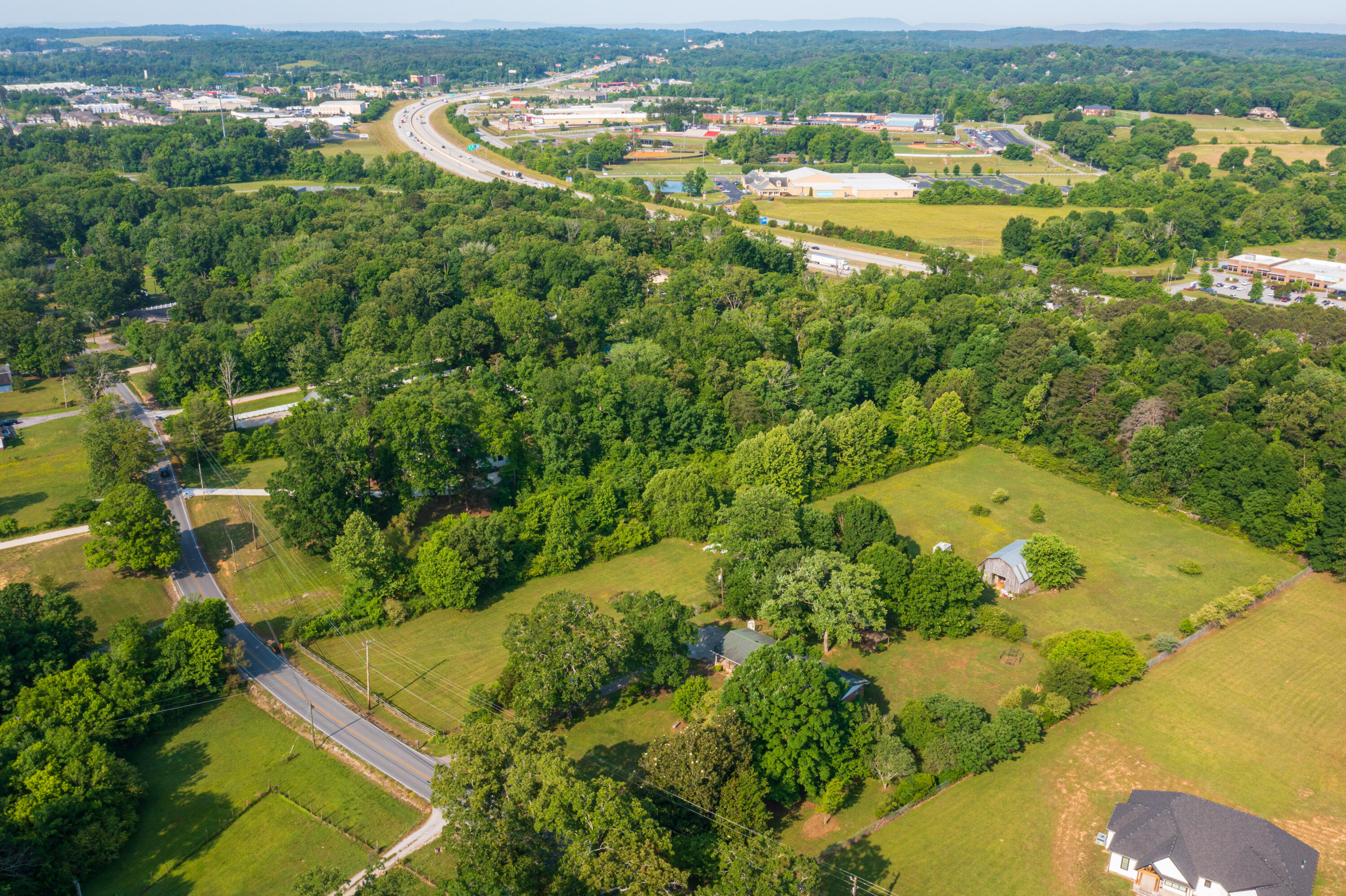 6417 Ooltewah Georgetown Road Ooltewah, TN 37363 - Photo 10 of 17 6421_Ooltewah_Georgetown_Rd_0017