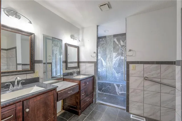 $550,000 | 20012 Northeast 138 Street, Kearney, MO 64060