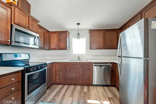 $169,999 | 501 North Willow Drive, Santa Ana, CA 92703