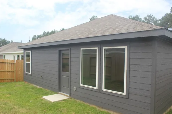 $1,850 | 3128 Twisted Myrtle Drive, Conroe, TX 77301