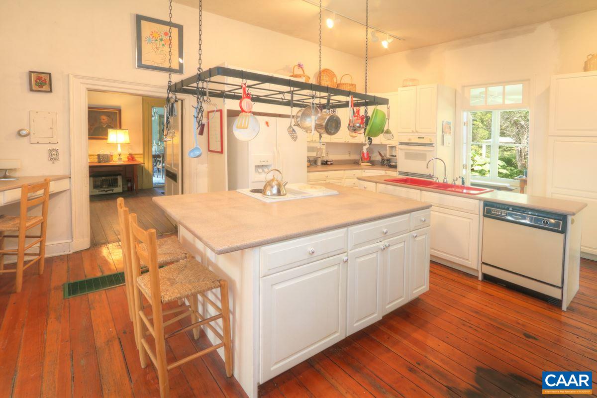 2474 Ridgeway Road Brookneal, VA 24528 - Photo 11 of 50 Gallery Image 11