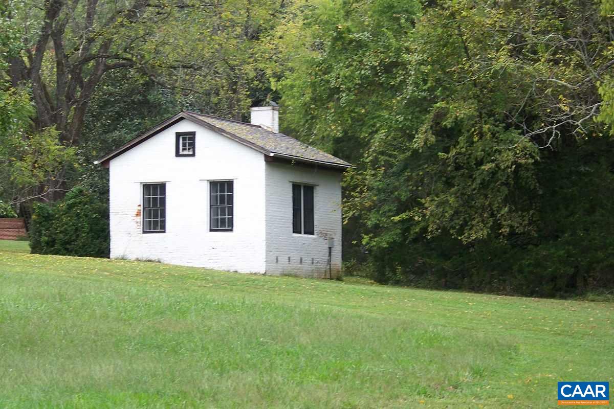 2474 Ridgeway Road Brookneal, VA 24528 - Photo 24 of 50 Gallery Image 24