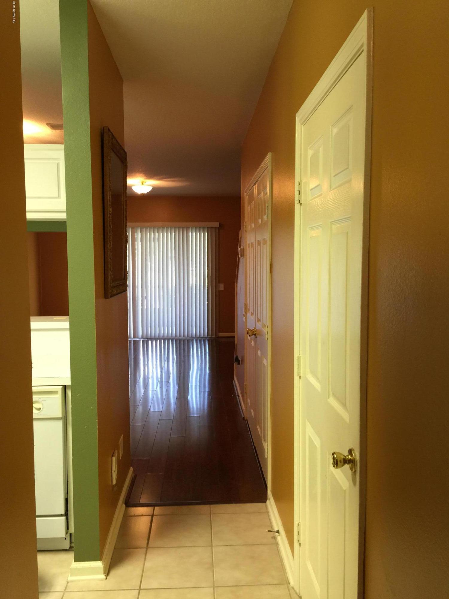 8230 Dames Point Crossing Boulevard, Unit 1504 Jacksonville, FL 32277 - Photo 2 of 8 Entry