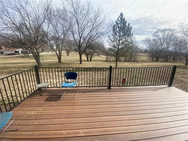 $290,000 | 21731 3rd Street, Onaga, KS 66521