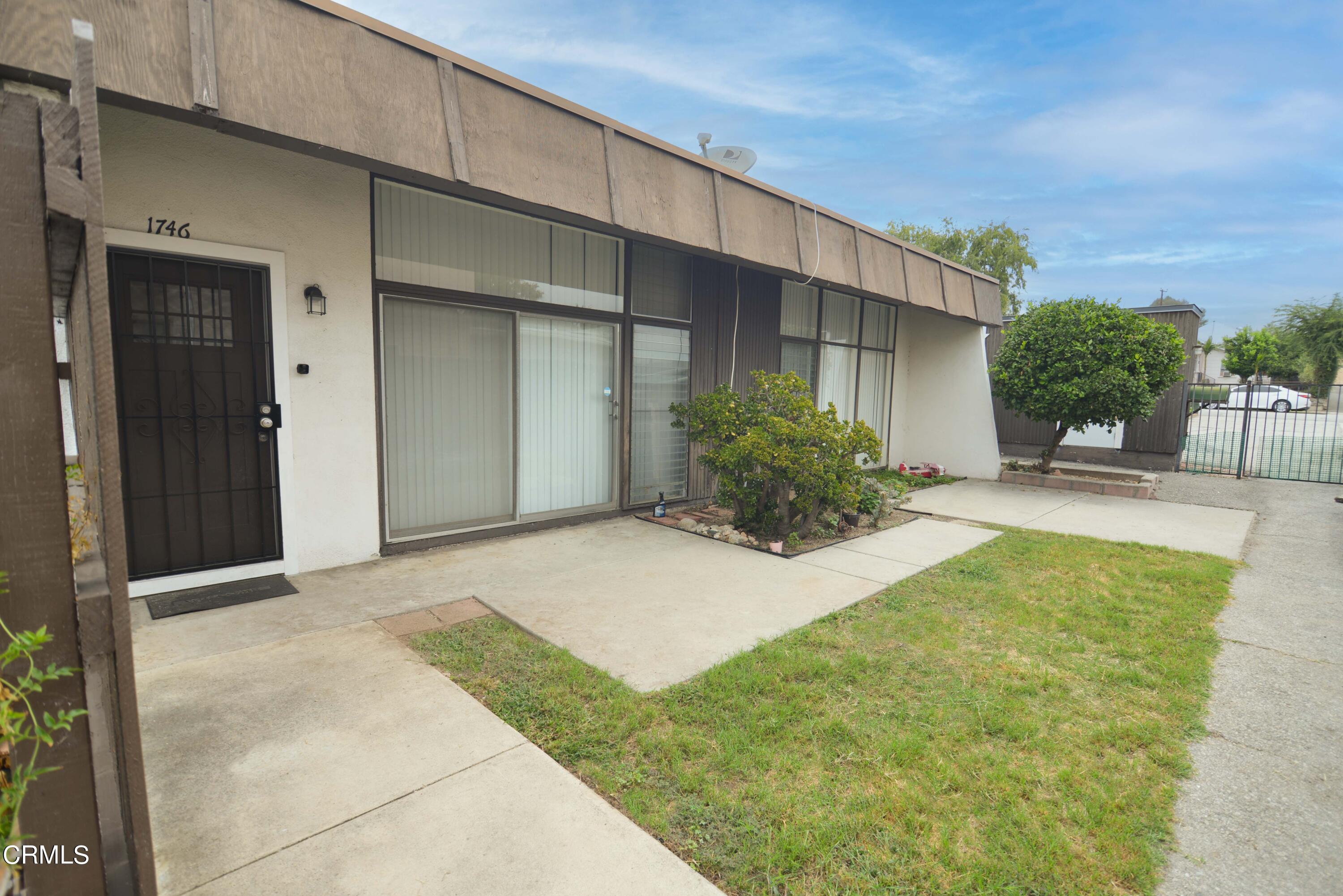 1746 Atchison Street Pasadena, CA 91104 - Photo 2 of 22 a view of backyard of the house