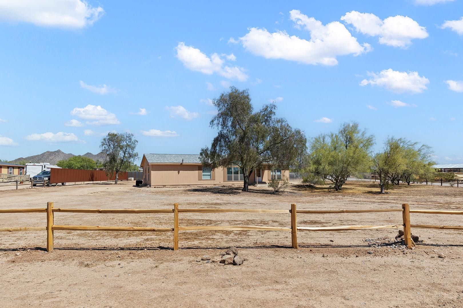 37408 North 20th Street Phoenix, AZ 85086 - Photo 3 of 28 a view of a yard