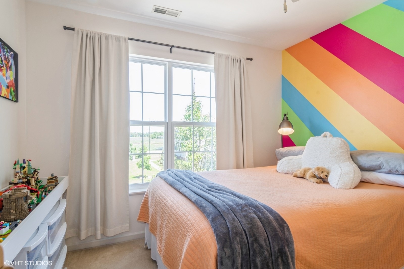 4072 Pompton Avenue Elgin, IL 60124 - Photo 8 of 13 a bedroom with a bed and a window