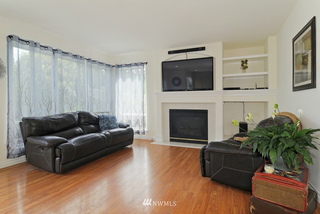 20107 29th Avenue Southeast Bothell, WA 98012 - Photo 11 of 22 Gallery Image 11