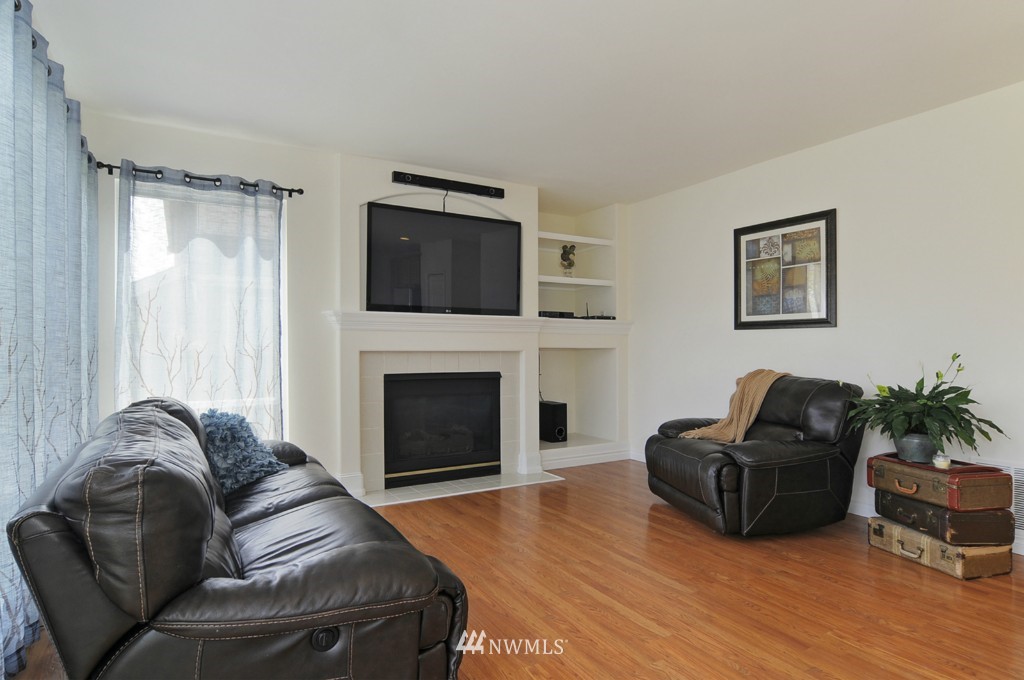 20107 29th Avenue Southeast Bothell, WA 98012 - Photo 12 of 22 Gallery Image 12