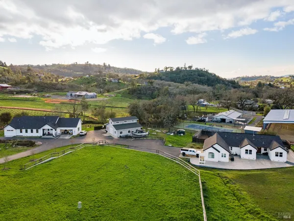 $2,725,000 | 1840-1850 Riebli Road, Santa Rosa, CA 95404