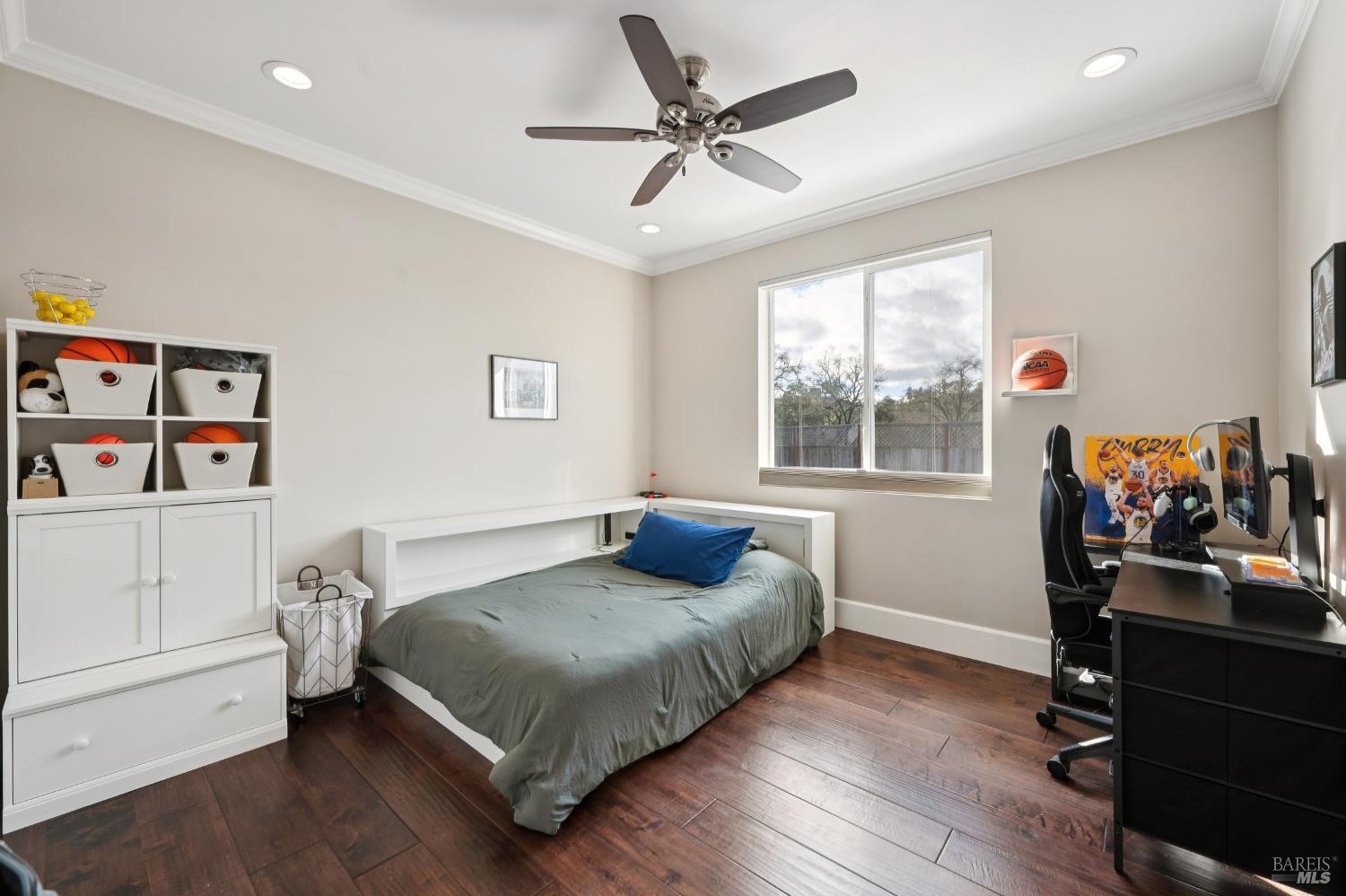 1840-1850 Riebli Road Santa Rosa, CA 95404 - Photo 35 of 71 a bedroom with a bed and a window