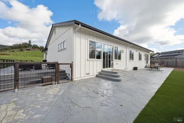 $2,645,000 | 1840-1850 Riebli Road, Santa Rosa, CA 95404