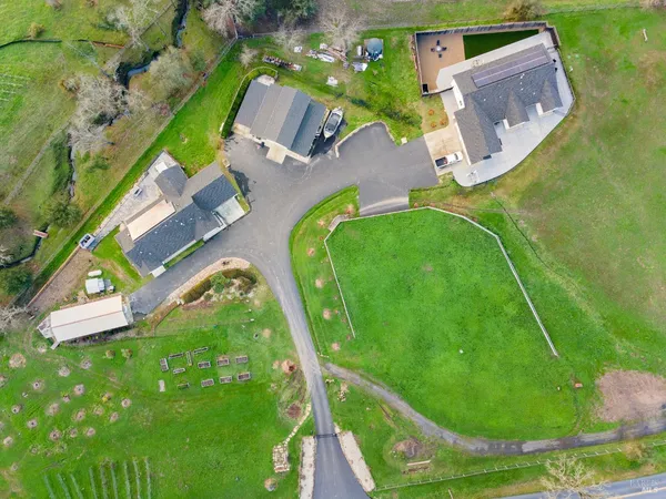$2,645,000 | 1840-1850 Riebli Road, Santa Rosa, CA 95404