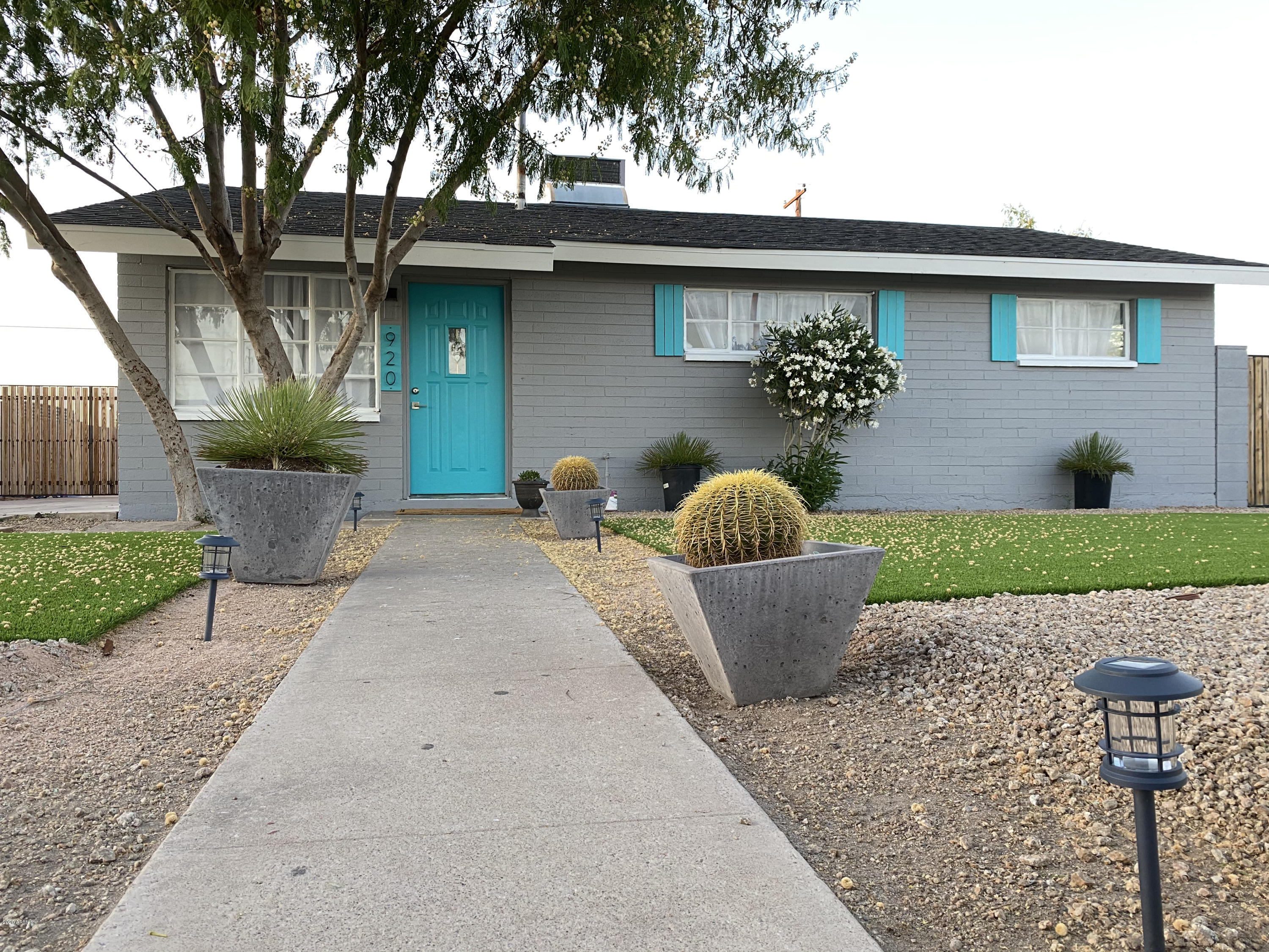 920 East Carter Road Phoenix, AZ 85042 - Photo 1 of 14 Front View
