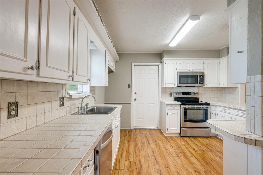 4025 Old Bonham Road Paris, TX 75460 - Photo 10 of 31