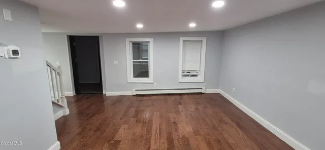 $2,000 | 22 Clermont Street, Saugerties, NY 12477