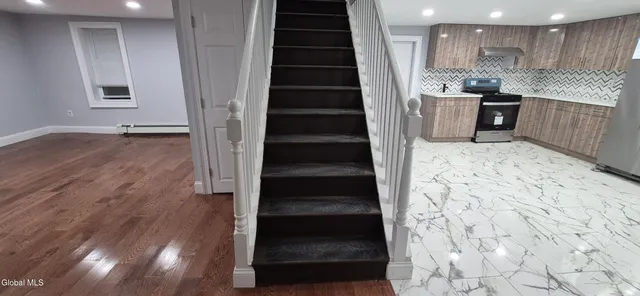 $2,000 | 22 Clermont Street, Saugerties, NY 12477